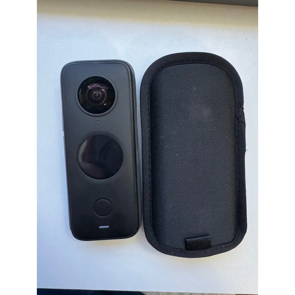 Insta360 ONE X2 360 Camera Pocket Size Action Cam‎ Waterproof 2 extra batteries